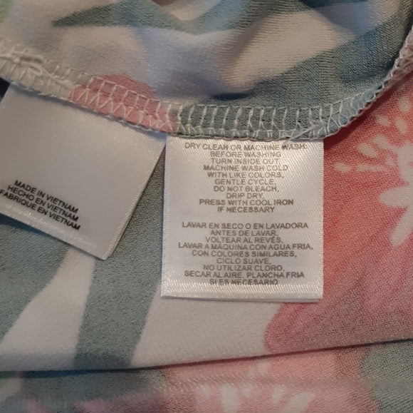 NWT! Pappagallo The Erin Dress Floral Pattern - Picture 9 of 10